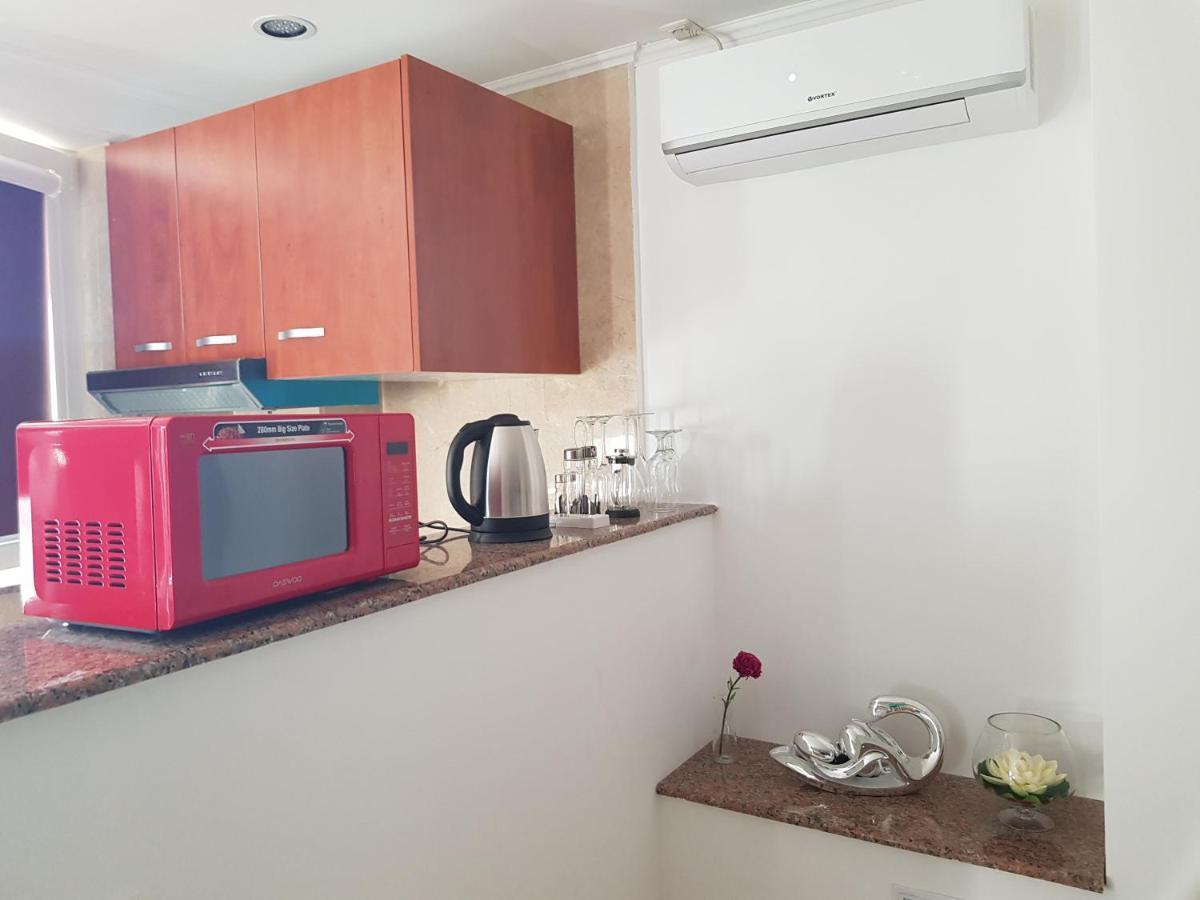 Ritmului Mega Mall Studio Bukares Bagian luar foto