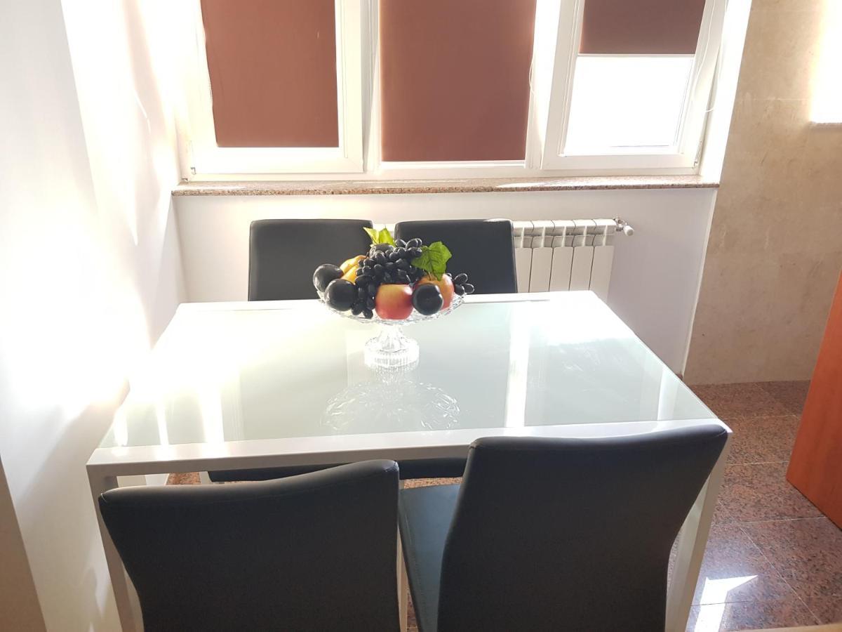Ritmului Mega Mall Studio Bukares Bagian luar foto